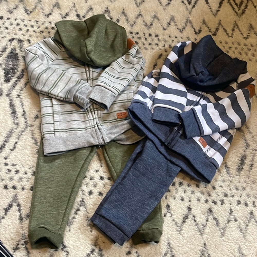 Seven for all mankind sweat suits - 2T - good condition! No stains